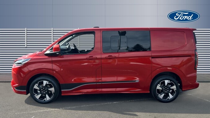 Ford Transit Custom 320 L1 Petrol Fwd 2.5 PHEV 232ps H1 Double Cab Van Sport Auto - Image 4